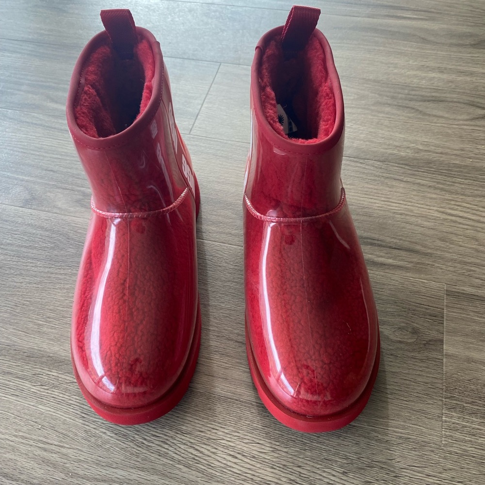 Women UGG Red Classic Clear Mini Waterproof Boots Size 9